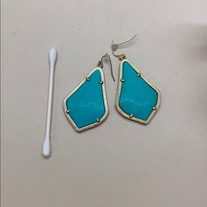 Kendra Scott drop earrings